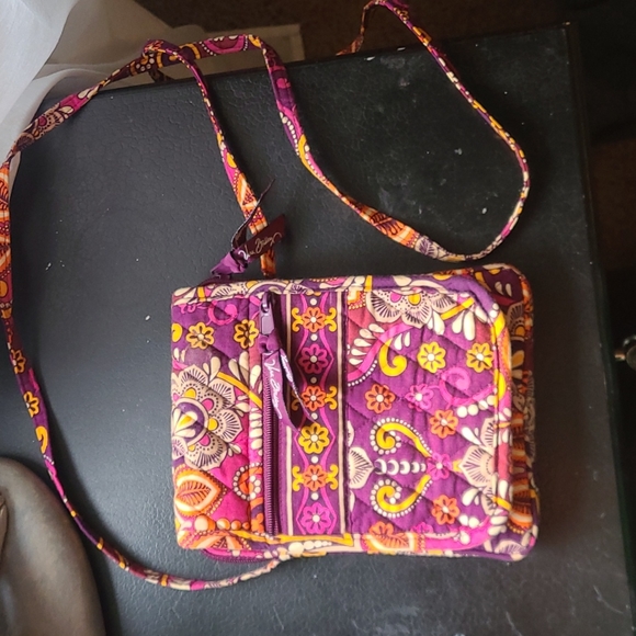 Vera Bradley Cross body - Picture 2 of 6